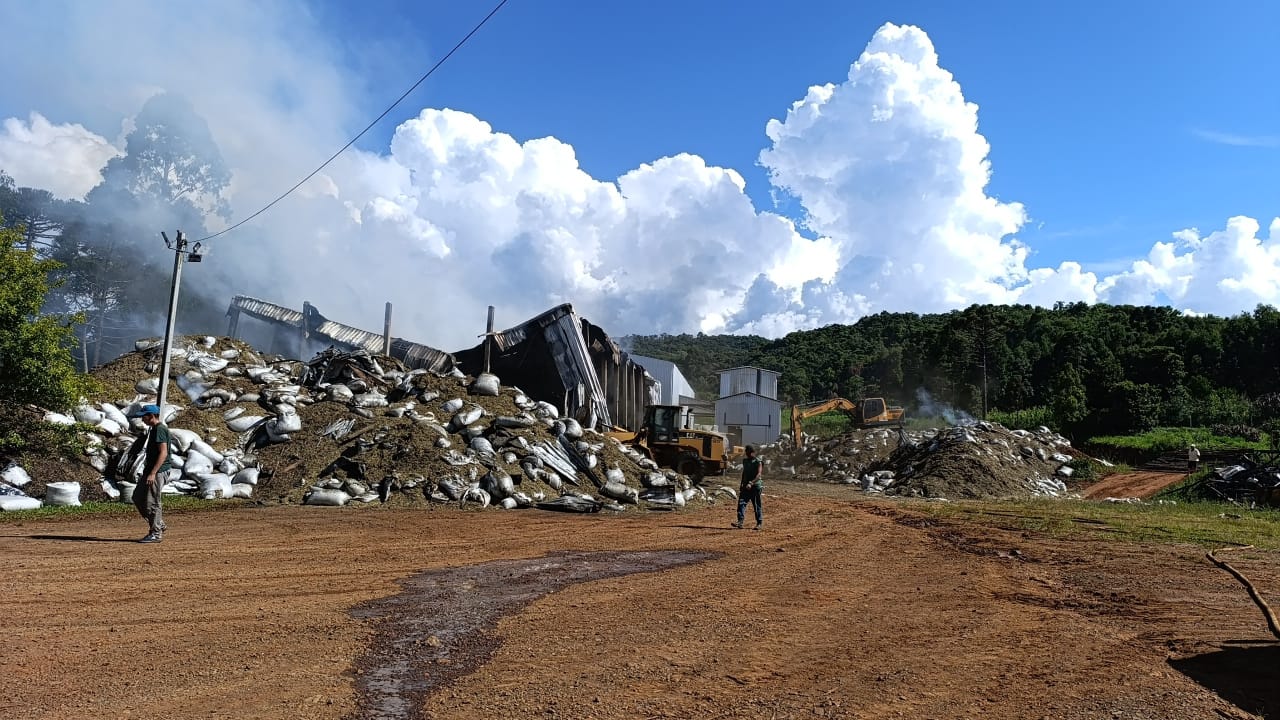 incêndio em ervateira Cruz Machado