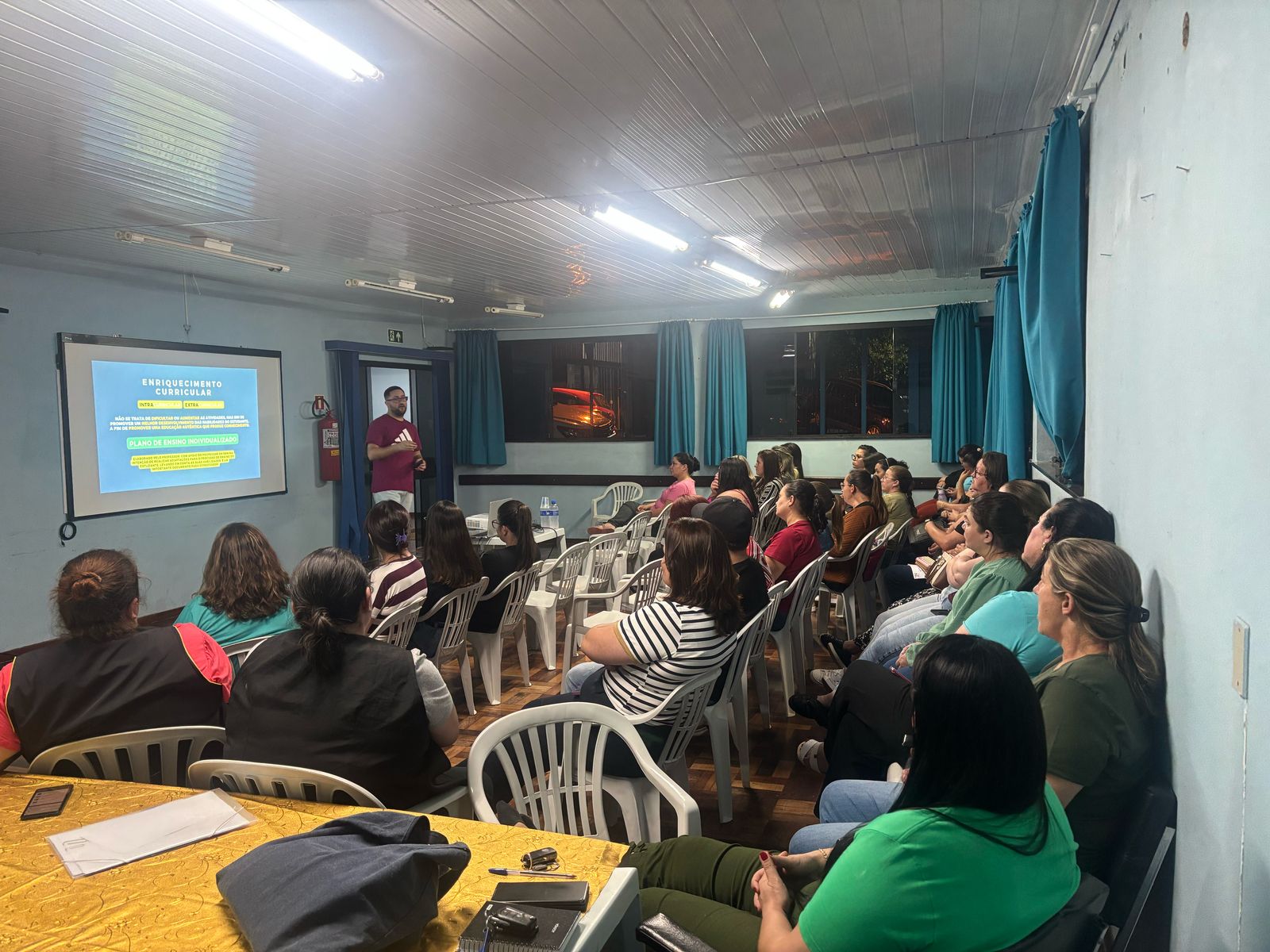 palestra educação destacada